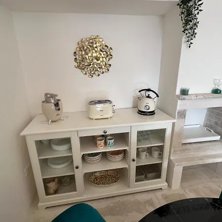 Zinzu - By Tripostuni Tatil Evi Ostuni