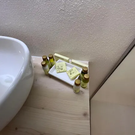 Zinzu بيت للعطل أوستوني