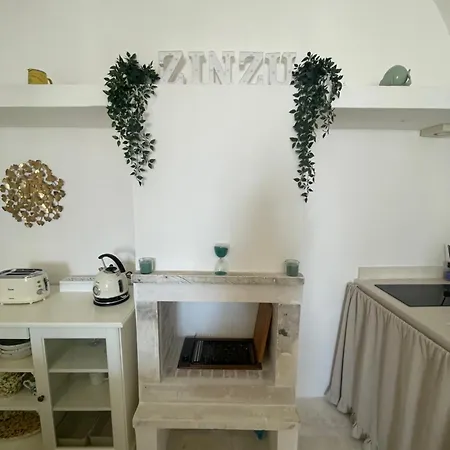 Zinzu - By Tripostuni Tatil Evi Ostuni