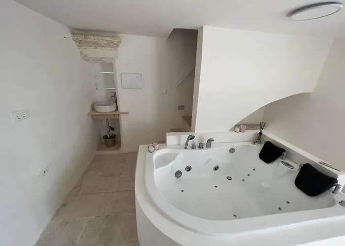 Zinzu - By Tripostuni Ostuni