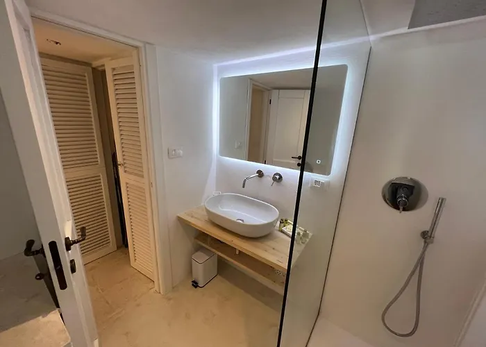 Zinzu Ostuni