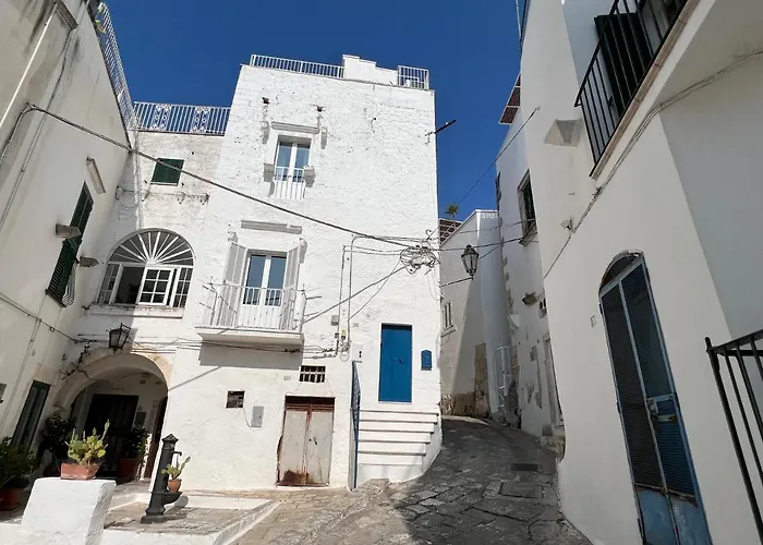 Zinzu Ostuni